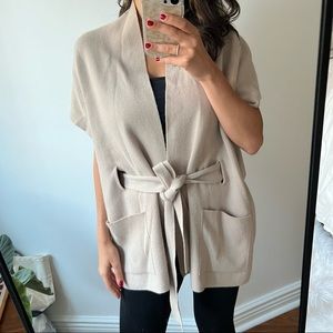 Light taupe cashmere cardigan with tie